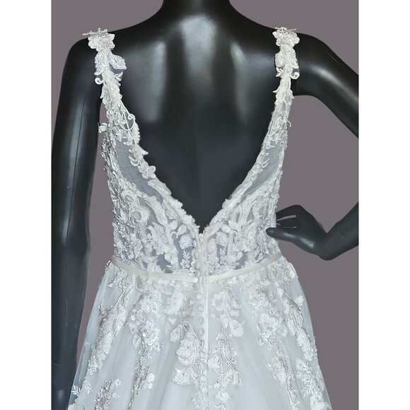 NWOT Ivory A-Line Wide Strap V-neck Plunge Wedding Gown - Mori Lee - Picture 13 of 13